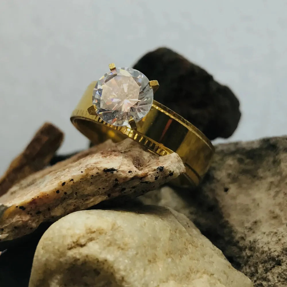 Regal Shine Solitaire Ring