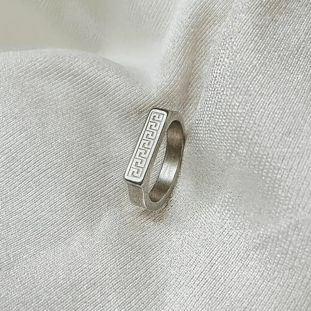 Titan Geo Band Ring