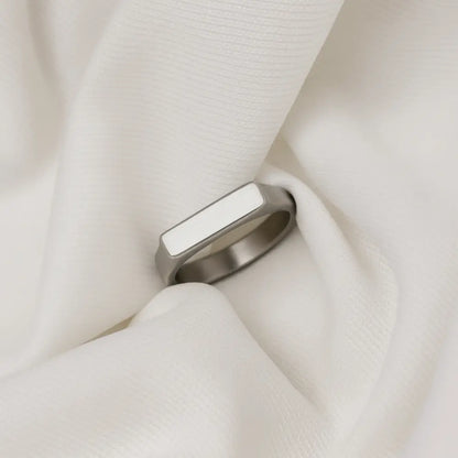 Argent Edge Band Ring