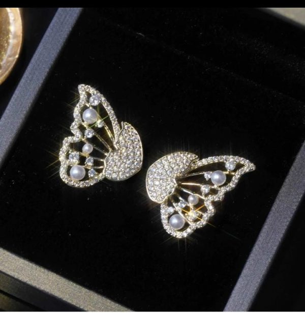 Butterfly Zircon Pearl Stud Earrings for Women