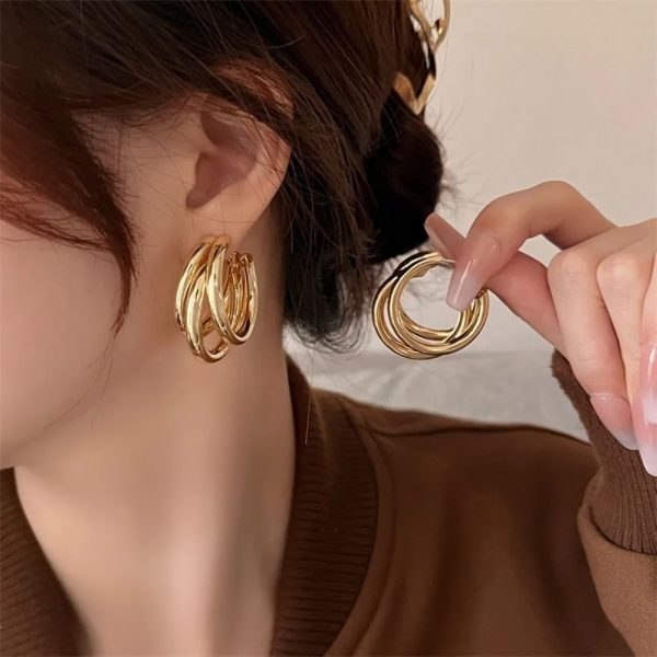 Punk Oval Hoop Earrings for Women – Minimalist Geometric